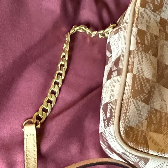 Michael Kors Jet Set Large Checkerboard Crossbody in rose gold - Picture 3 of 9
